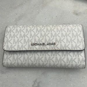 Michael Kors Trifold Wallet